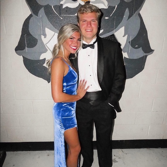 Meet your Posher, Megan - Picture 3 of 7